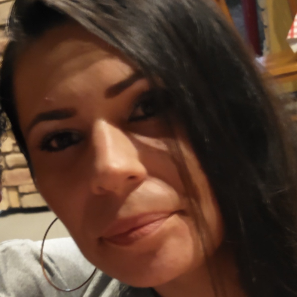 Meet your Posher, Veronica